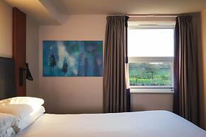 The Highwayman Hotel