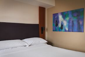 The Highwayman Hotel