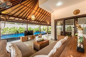 Villa Panda Seminyak Next to KU DE TA