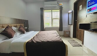 Lucent The Homely Hotel