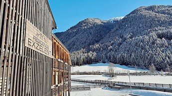 MOUNTAIN EXZELENT RESIDENCE