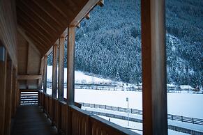 MOUNTAIN EXZELENT RESIDENCE