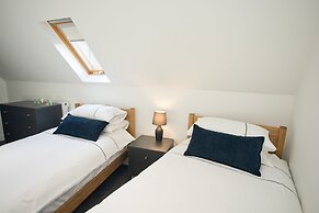 2br-central-15minwalktobeach-freeparking-wifi