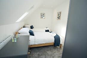 2br-central-15minwalktobeach-freeparking-wifi