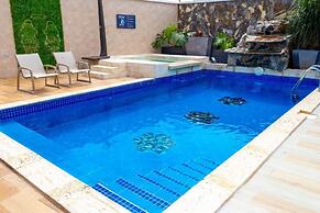 Luxury Canyon Suites