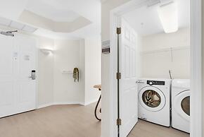 Silver Beach Towers 1003 West