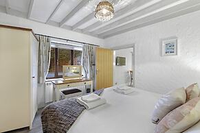 Puffling Perch - North East Escapes