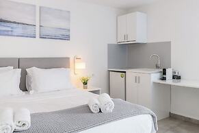 Eleven Keys Mykonos Suites