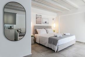 Eleven Keys Mykonos Suites