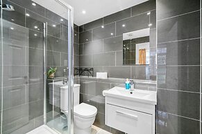 Boujee 2bed by Excel Exhibition Centre With Free Parking