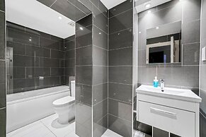 Boujee 2bed by Excel Exhibition Centre With Free Parking