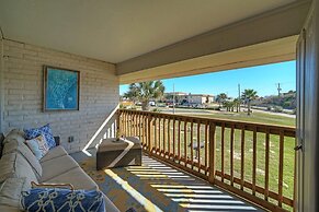 Pour Me a Vacation Mins to Beach Community Pool Tennis Court Private B