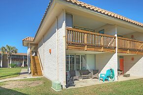 Pour Me a Vacation Mins to Beach Community Pool Tennis Court Private B