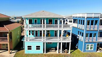 Coastal Soiree Ocean Views Game Room Steps From Port Aransas Beaches