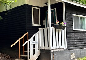 Lakefront Hideaway Resort