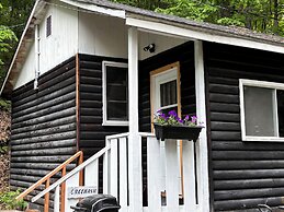 Lakefront Hideaway Resort