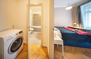 Downtown - 2 Room Zborovska