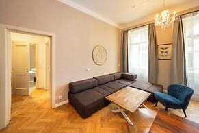 Downtown - 2 Room Zborovska