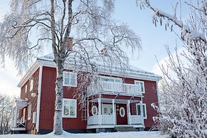 Jokkmokks Vandrarhem Åsgård