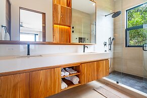 Private Eco-luxury Villa Jacuzzi Oceanview Pool