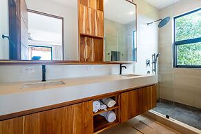 Private Eco-luxury Villa Jacuzzi Oceanview Pool