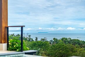 Private Eco-luxury Villa Jacuzzi Oceanview Pool