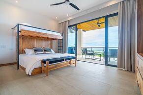 Private Eco-luxury Villa Jacuzzi Oceanview Pool