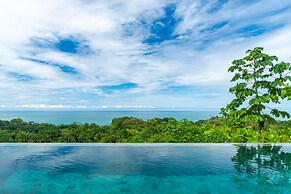 Private Eco-luxury Villa Jacuzzi Oceanview Pool