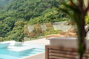 Tropical Oceanview Retreat 11br for 27 Guests