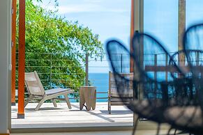 Tropical Oceanview Retreat 11br for 27 Guests