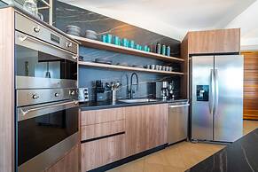 Tropical Oceanview Retreat 11br for 27 Guests