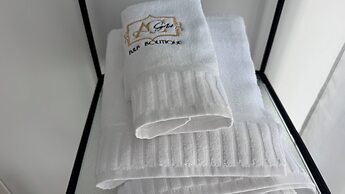 AC GOLD B&B Boutique Rooms & Suite