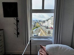Cozy, Central, Ocean View