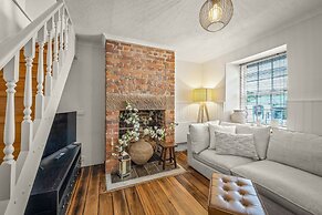 Stylish 3 Bedroom Townhouse - Hobart CBD