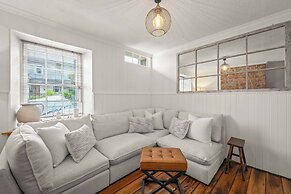 Stylish 3 Bedroom Townhouse - Hobart CBD
