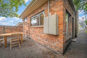 Stylish 3 Bedroom Townhouse - Hobart CBD