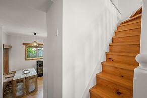 Stylish 3 Bedroom Townhouse - Hobart CBD