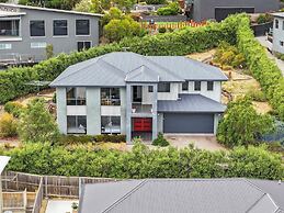 4 Bedroom House - Gorgeous View