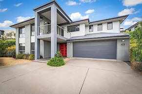 4 Bedroom House - Gorgeous View