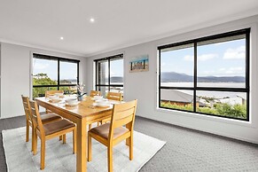 4 Bedroom House - Gorgeous View