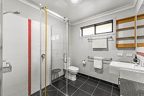 4 Bedroom House - Gorgeous View