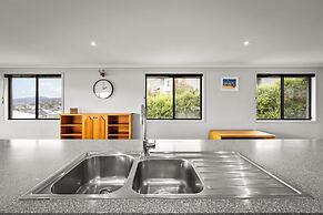 4 Bedroom House - Gorgeous View