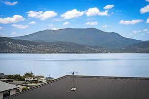 4 Bedroom House - Gorgeous View