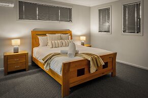 4 Bedroom House - Gorgeous View