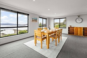 4 Bedroom House - Gorgeous View