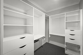 4 Bedroom House - Gorgeous View