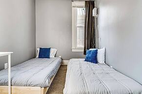 Charming 2 Bedroom with in Home Gym