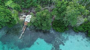 Midemide Lodge