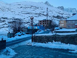 The Bulevar-Whispering Willow