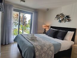 Paihia Beach Front 2 bedroom Apartment